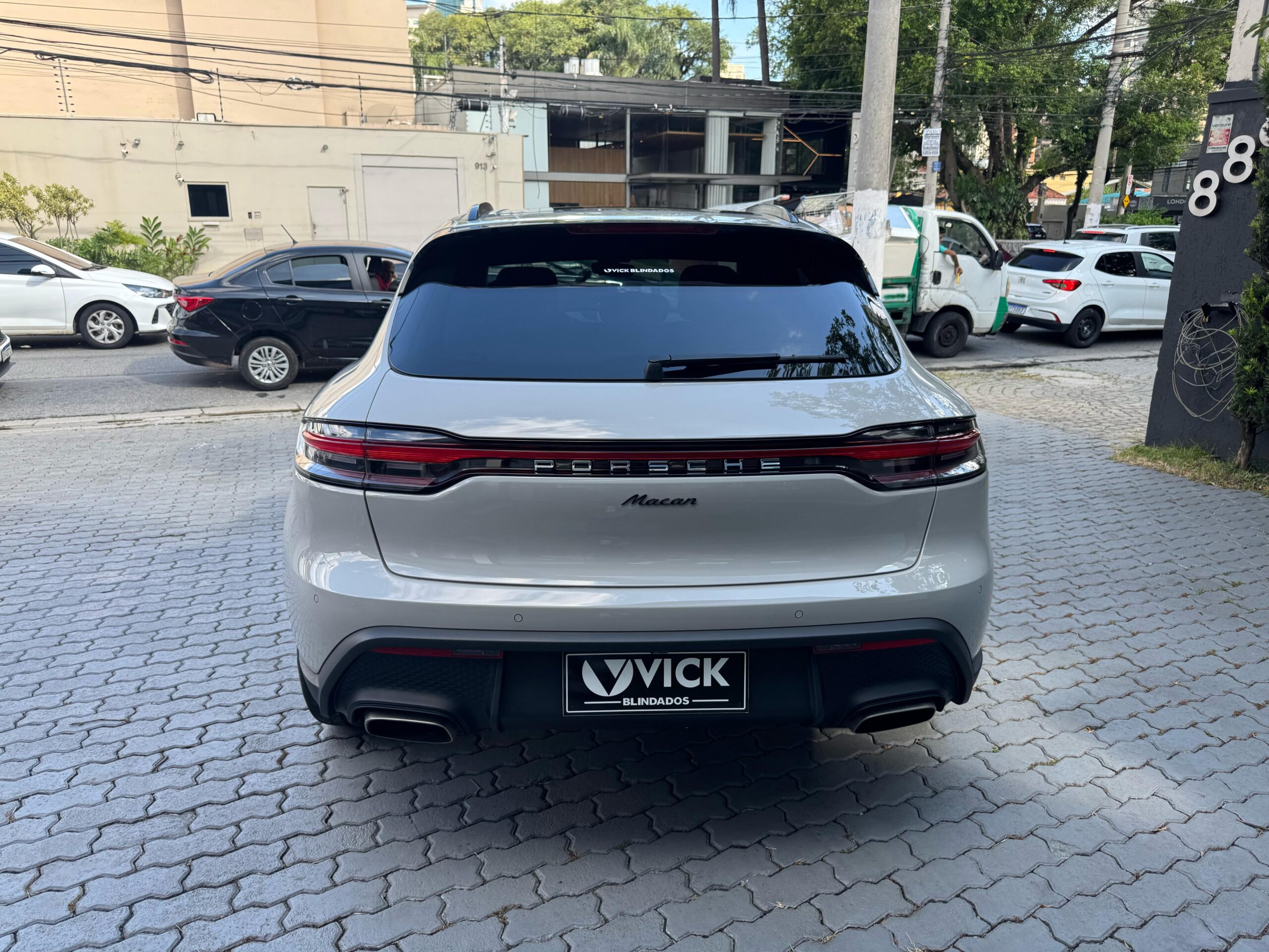 4e60c526-fa30-43d7-a3bd-a10df989e096