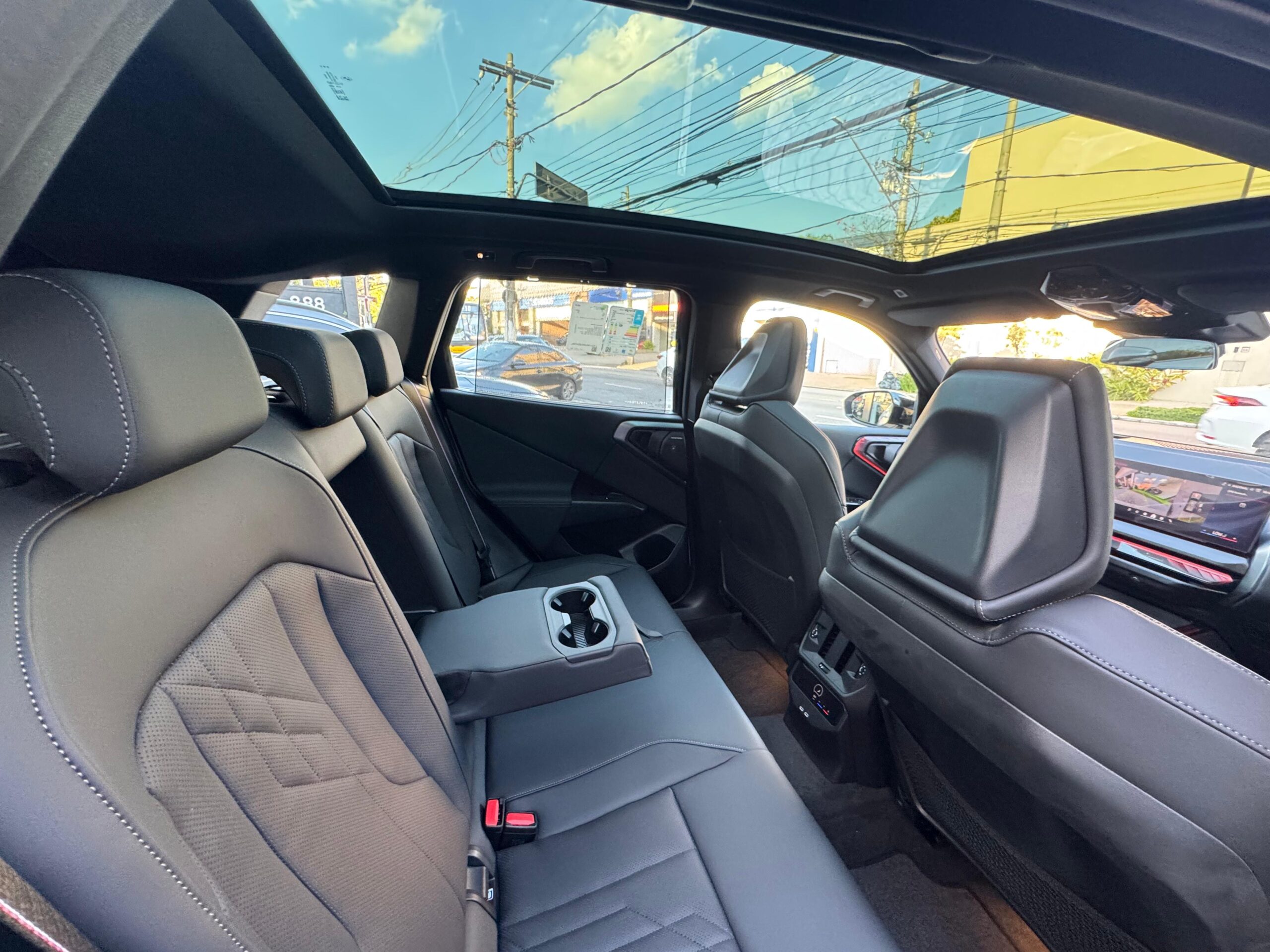 bc01c052-6b25-40c3-883b-255b0af6184e