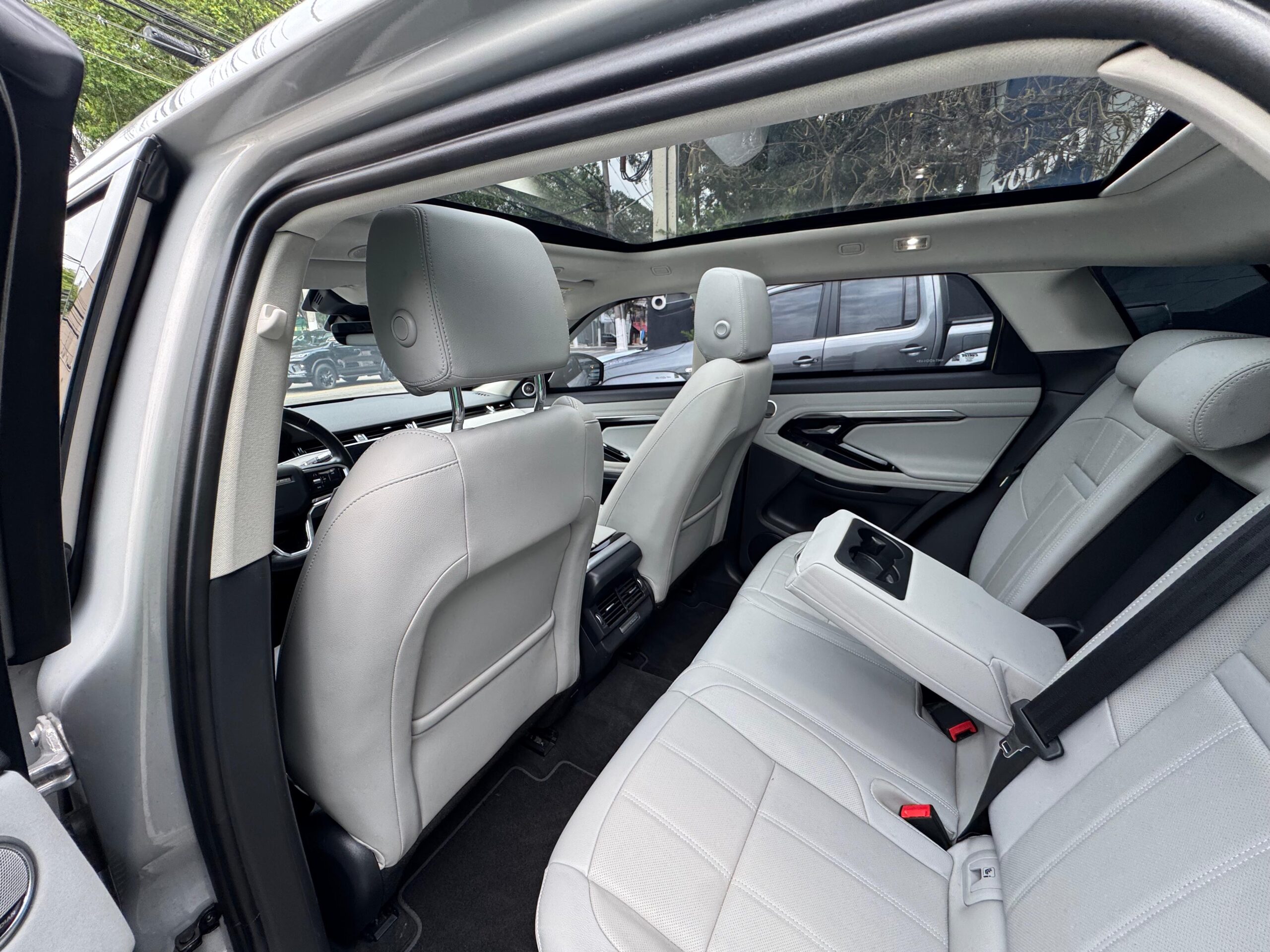 e27179f9-ae12-4941-b9be-f3cef89d0cf7