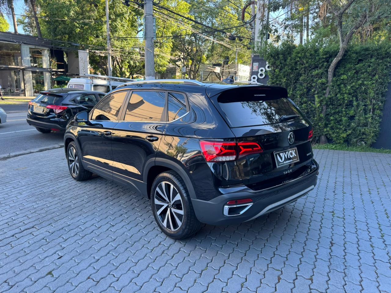 f1b839a0-ed12-40c1-91be-6b1351d4aba5