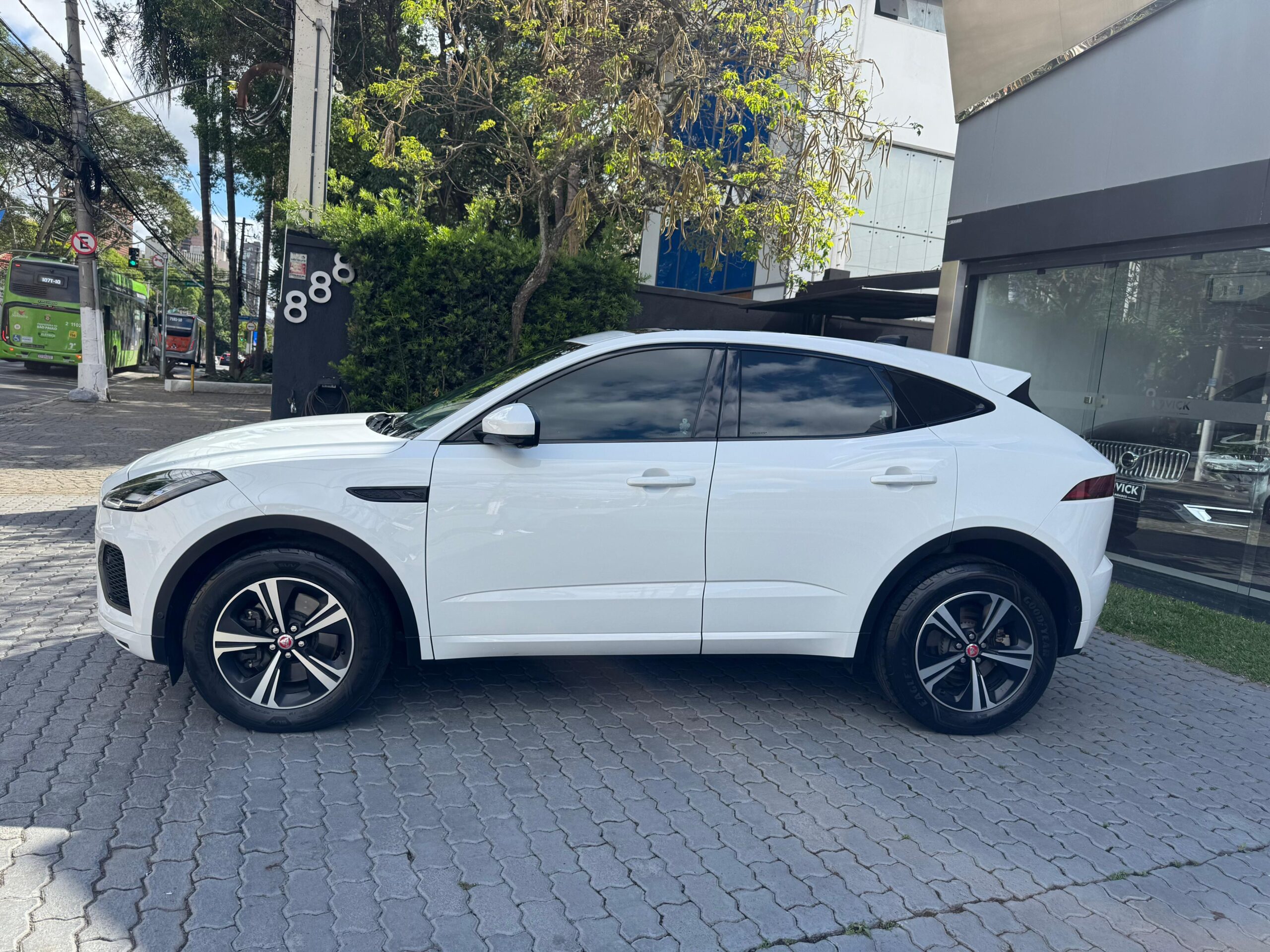 381ecd12-5482-4b9b-8319-81e9ec592055