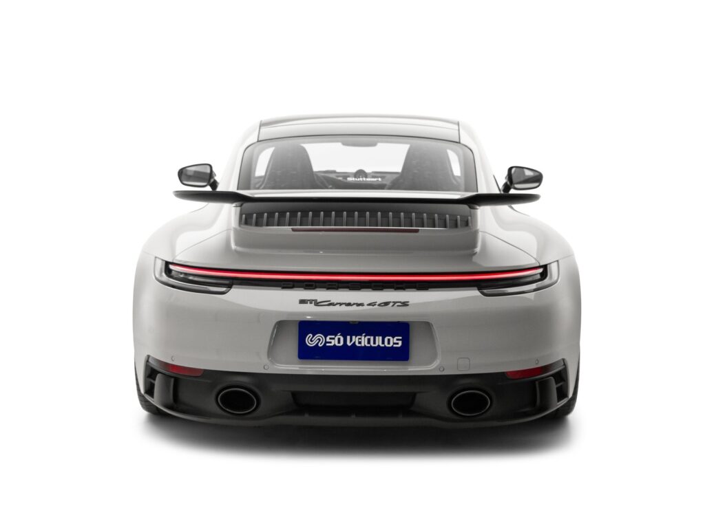 PORSCHE 911 CARRERA 4 GTS