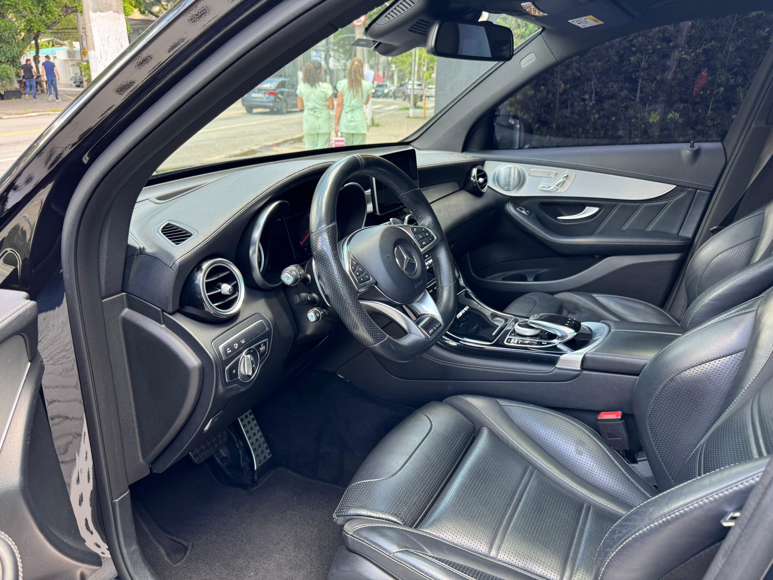 7ba2548b-f0b1-4412-82bb-49805641c499