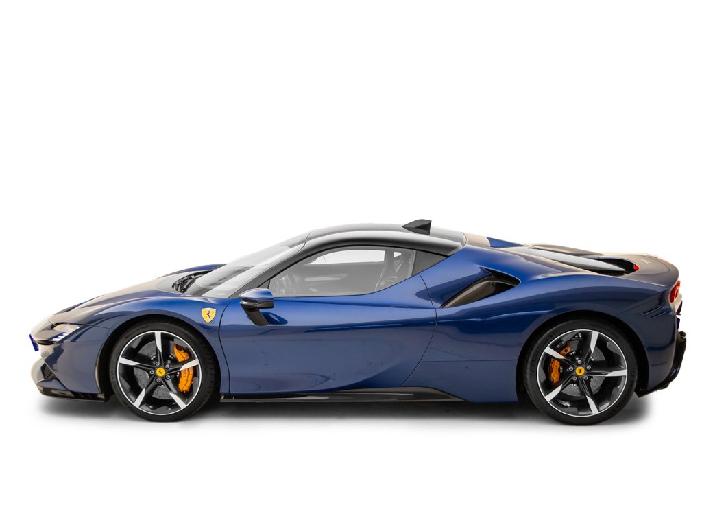 FERRARI SF90 STRADALE