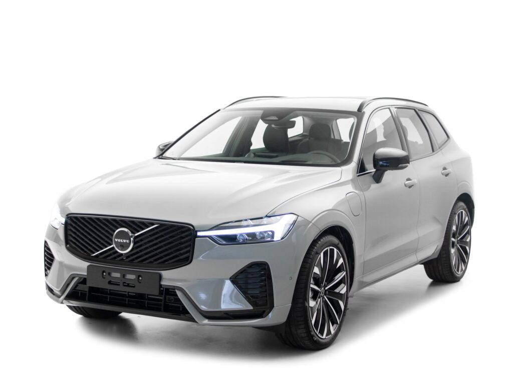 VOLVO XC60 T8 ULTRA DARK