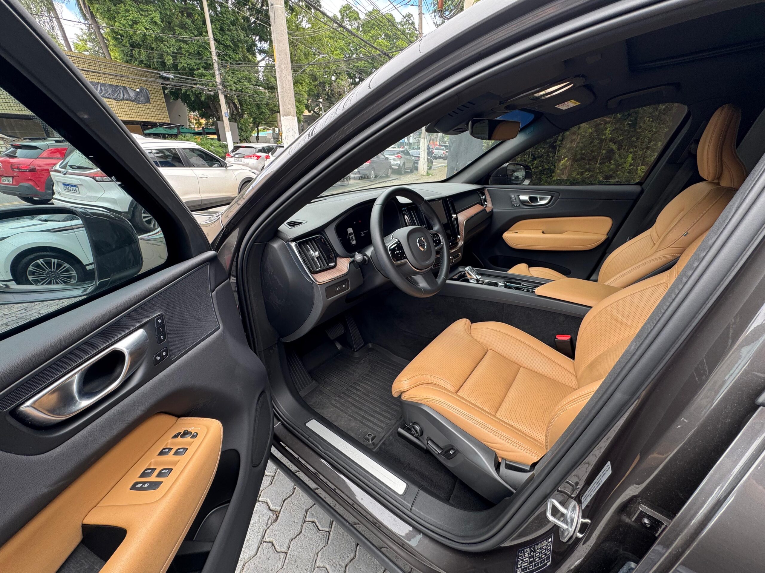 9db5eea7-390c-43eb-9cf3-7718a4c6614c