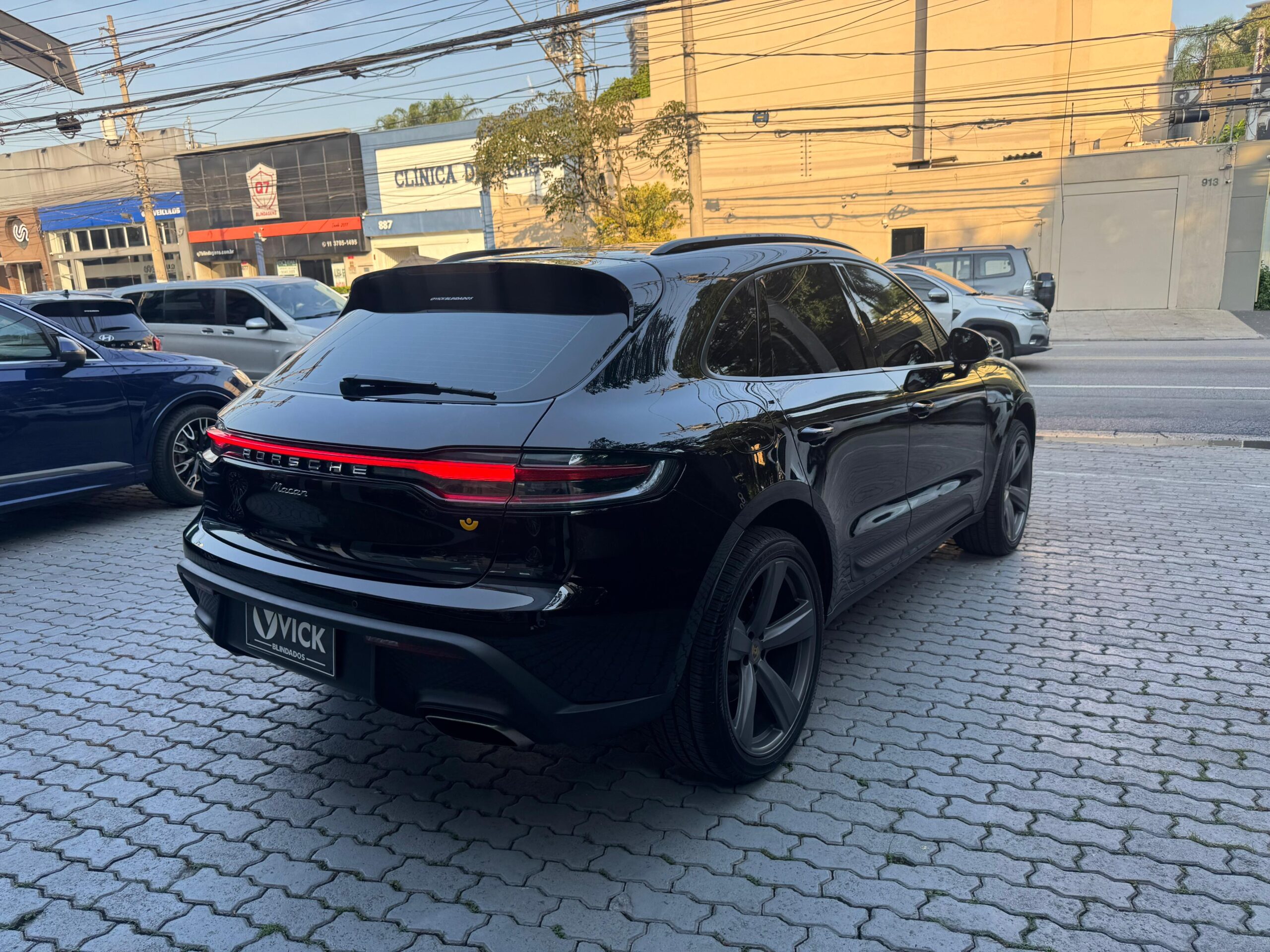 b5815d8a-9701-4e44-a8f3-0cb1bef76740