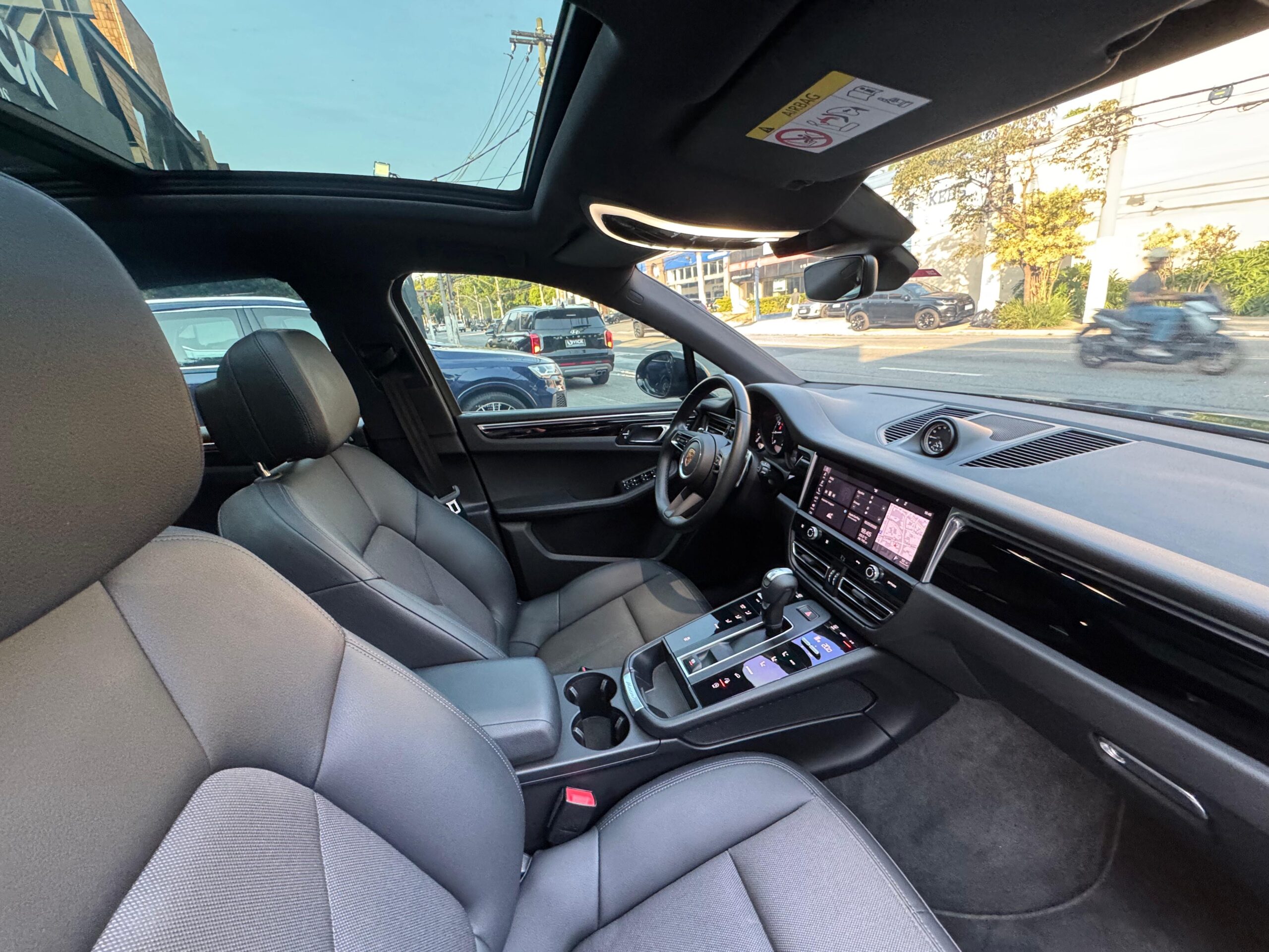 c7b6a883-10fc-443a-88cc-59b0afdd117e